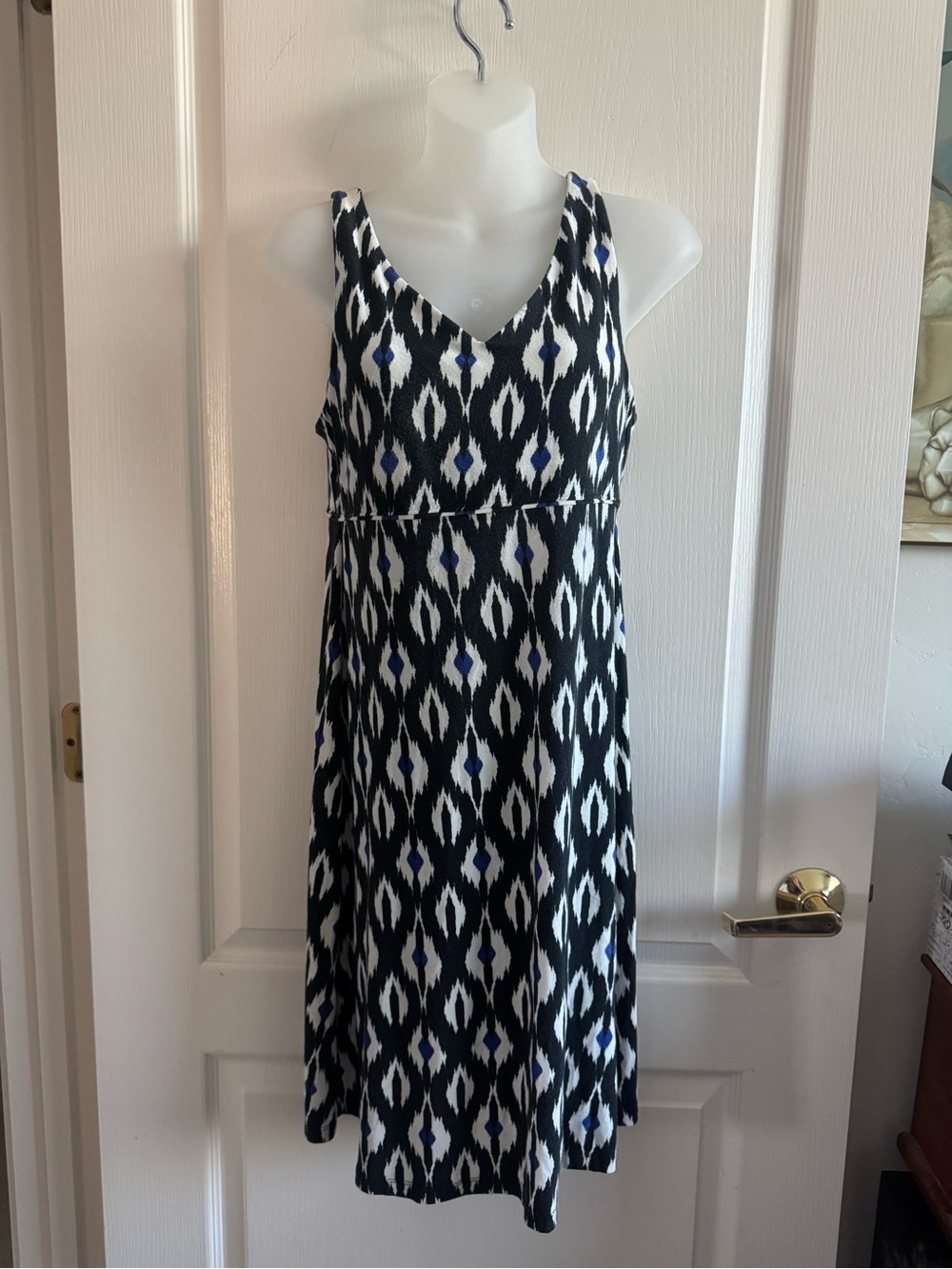 Athleta Black, White & Blue Ikat Sleeveless Midi Dress - super cute!
